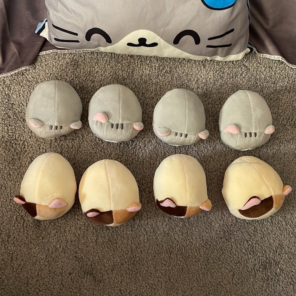 Pudding Cat Blue Zipper Pillow Pouch With 8 Mini Plush Kittens - Picture 6 of 8